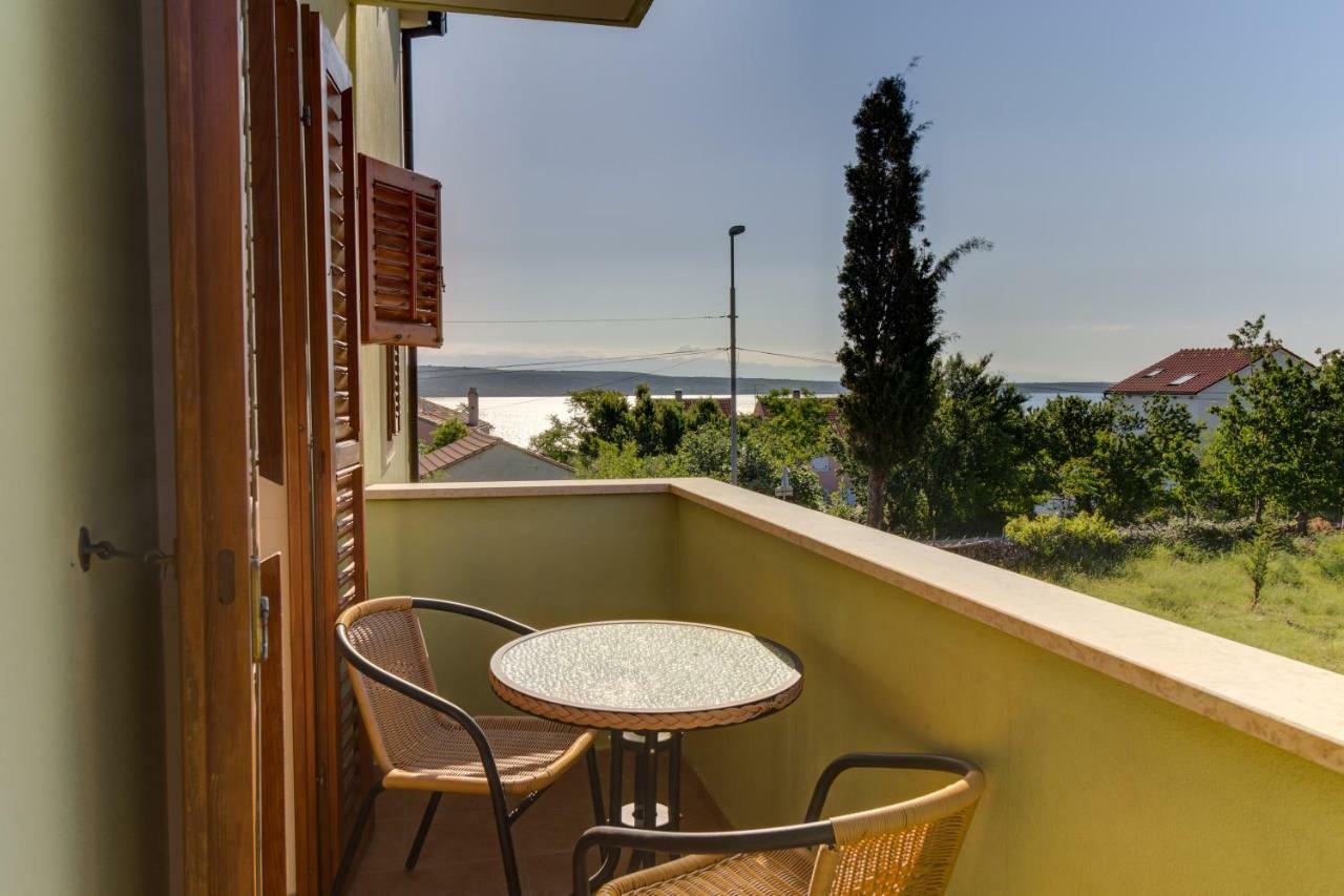 Hotel Anka Nerezine Exterior foto
